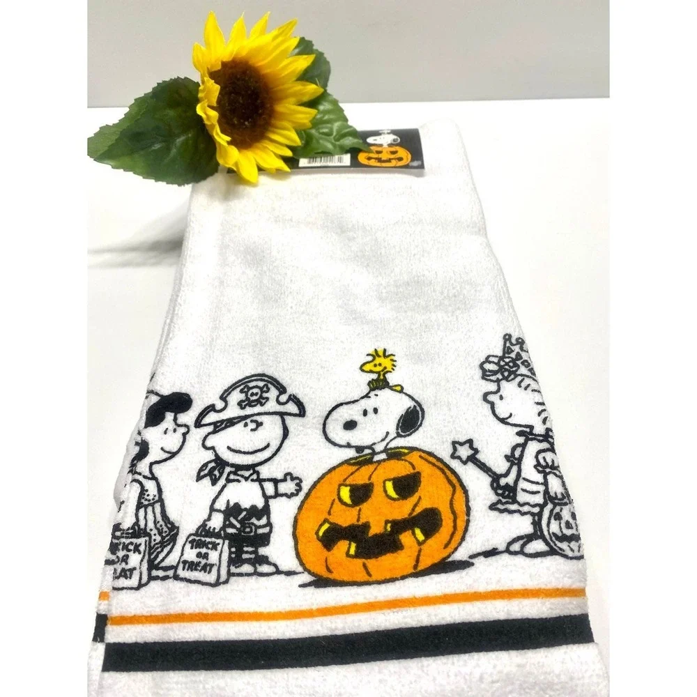 Peanuts Snoopy Halloween Kitchen Towel and Mini Oven Mitt Set Pumpkin Vampire